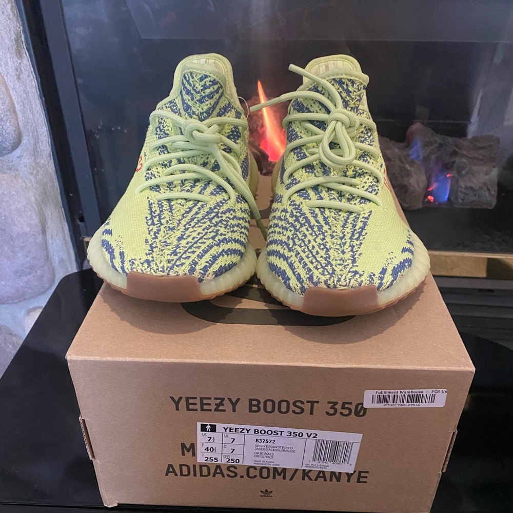 COPY - Yeezy Boost 350 V2